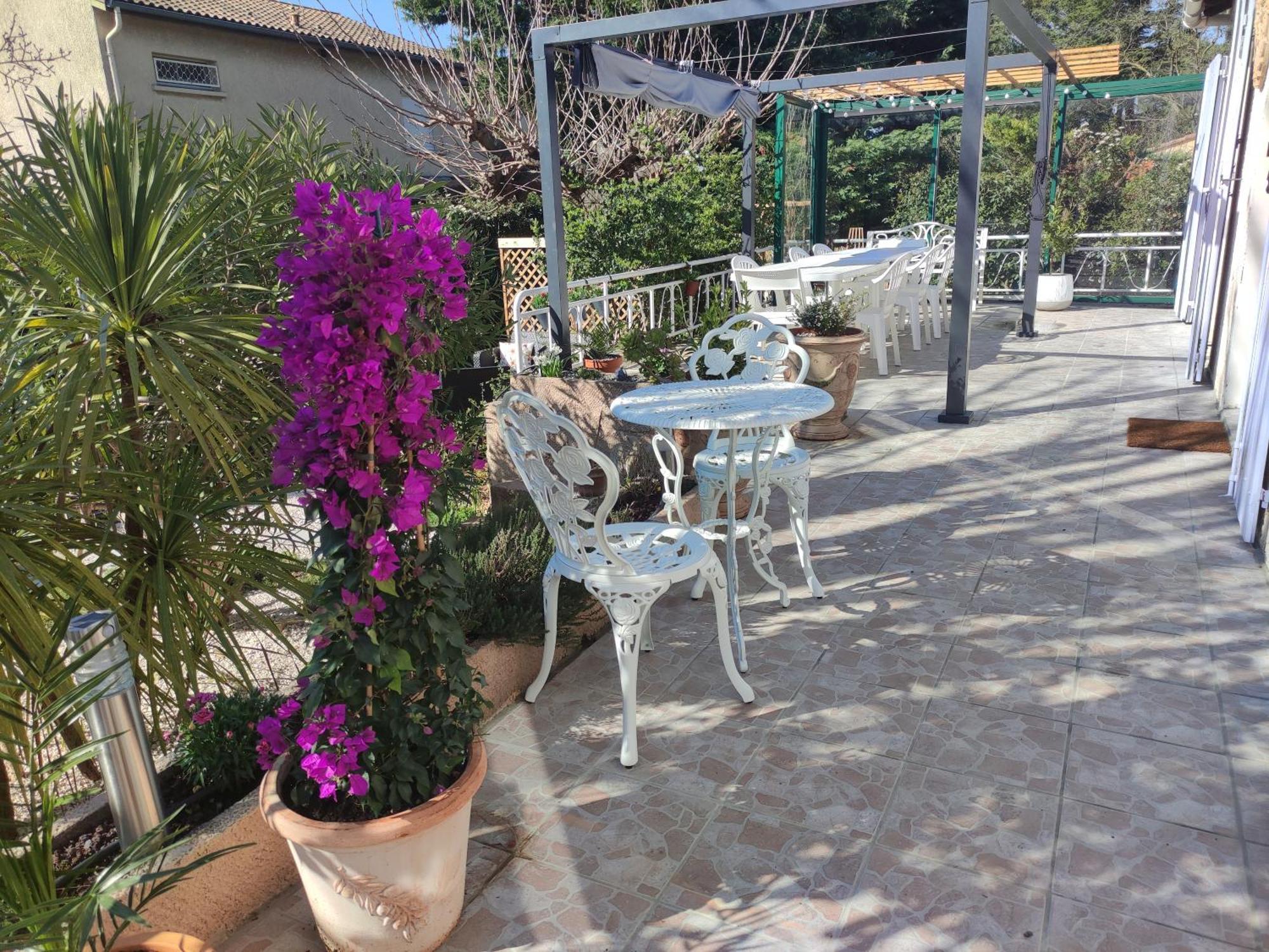 Le Jardin Des Rocailles - Villa 4 Chambres Climatisee Avec Piscine A Deux Pas D'Avignon Villeneuve-lès-Avignon Exterior foto
