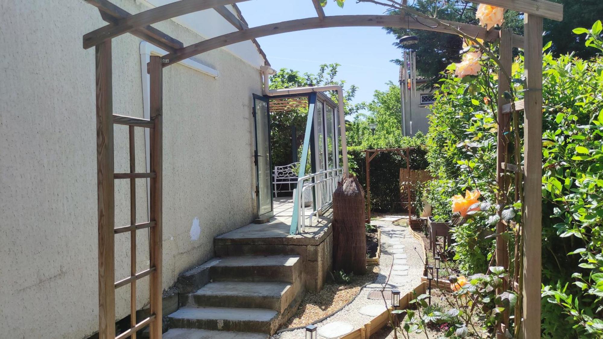 Le Jardin Des Rocailles - Villa 4 Chambres Climatisee Avec Piscine A Deux Pas D'Avignon Villeneuve-lès-Avignon Exterior foto
